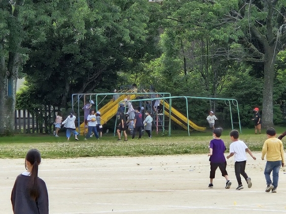 白川小学校の「昼休み」